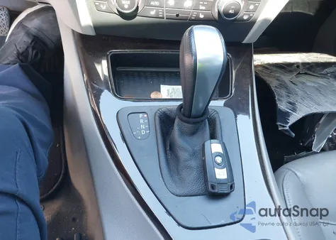 2010 BMW 328I из США, поврежденный, VIN WBAPH5G54ANM34817